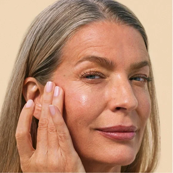 $8❤️‍🔥 ONLY 1! Solawave Skin Therapy Activating Serum for Skincare Wands 2PK - Picture 4 of 8